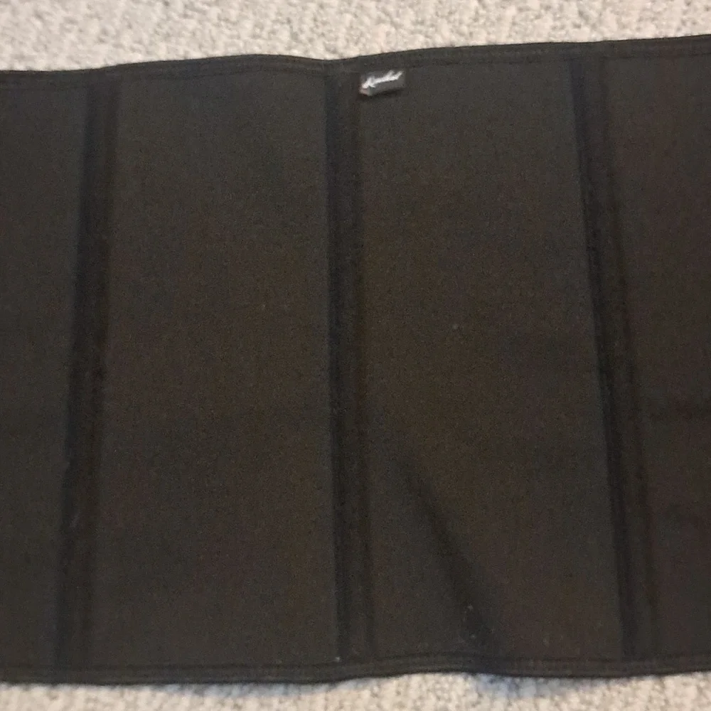 Girdle - Picture 5 of 5